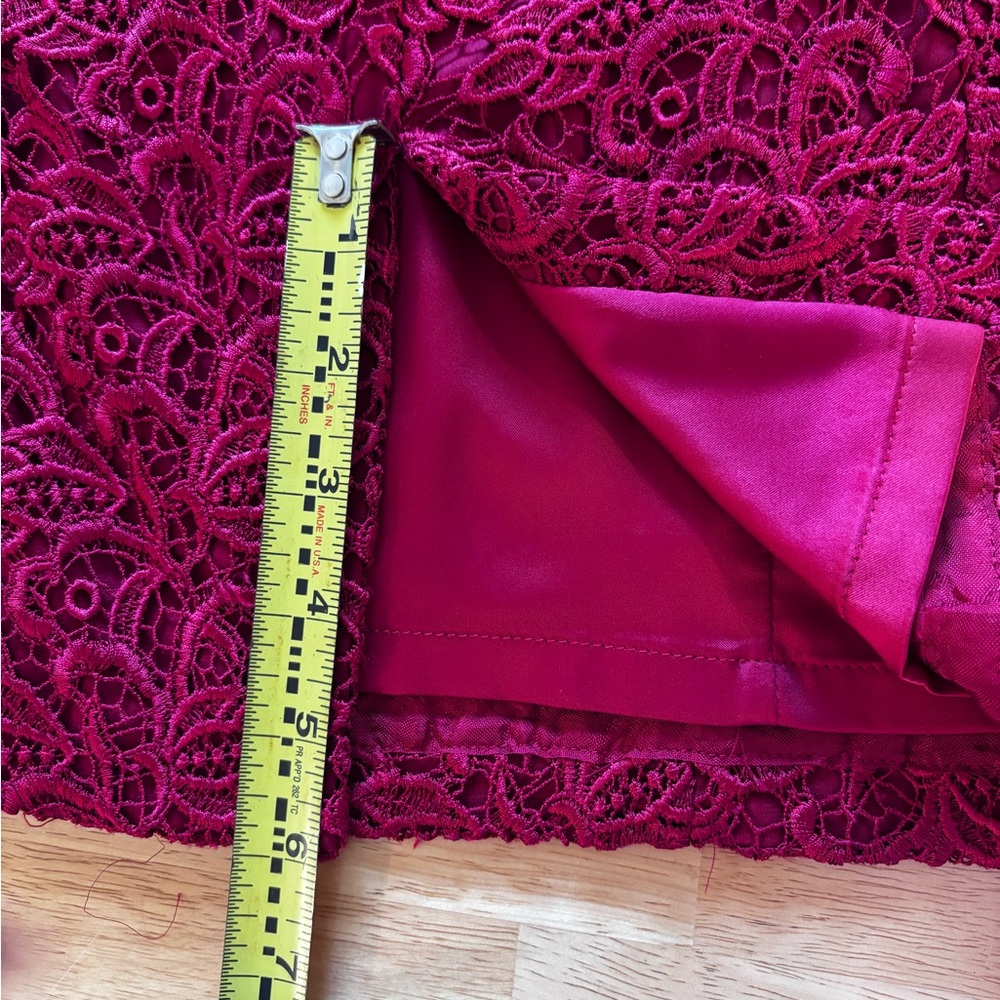 Women’s Cocktail Burgundy Dress Lace Sleeveless Midi Sz 10 Holiday Party - Picture 4 of 8